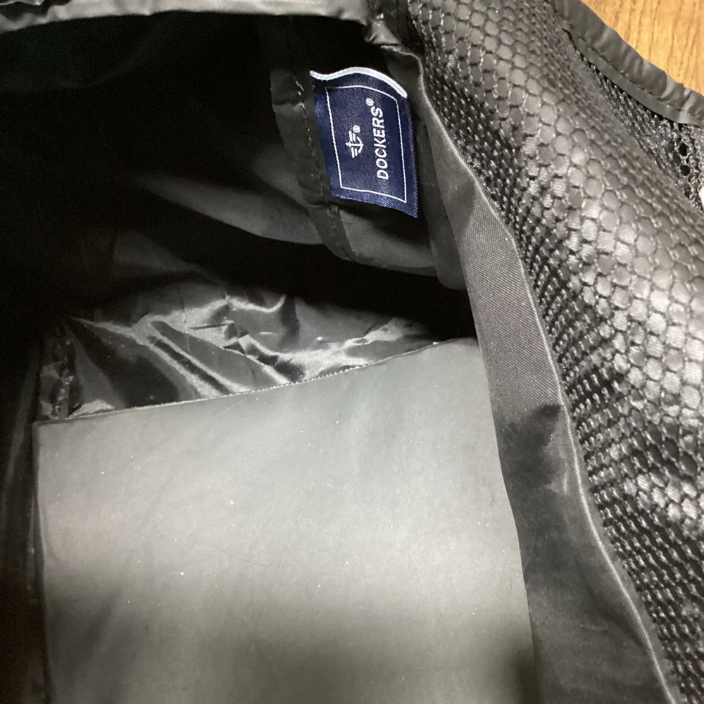 Dockers Nylon Duffle Bag Mid Size Black - Picture 10 of 12
